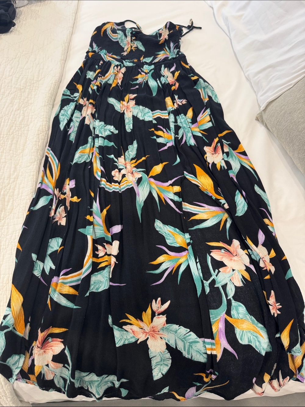 Forever 21 Black Floral Strapless Maxi Skirt with and Coral Accents. used.
